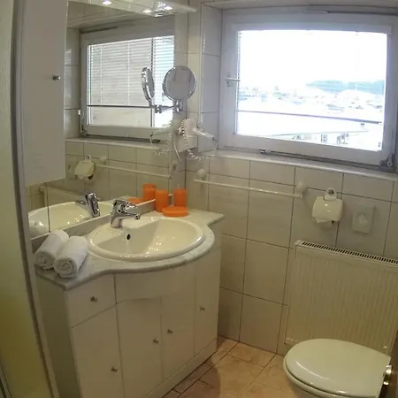 Hotel Willms Am Gaisberg 3*