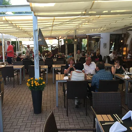 Hotel Willms Am Gaisberg 3*