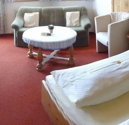 Hotel Willms Am Gaisberg 3*
